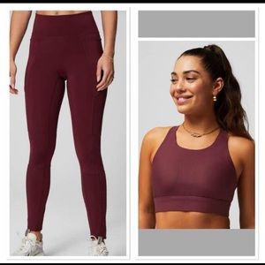 Fabletics motion365 motto leggings bra set